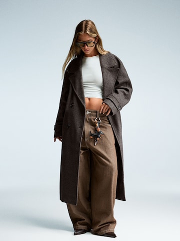 Bershka Between-Seasons Coat in Brown: front