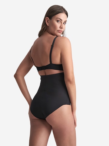 Bye Bra Shapingslip 'Sculpting High Waist Brief' in Schwarz