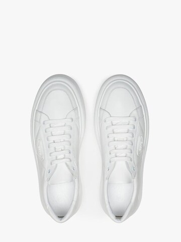 Baskets basses '09-4300' Estro en blanc