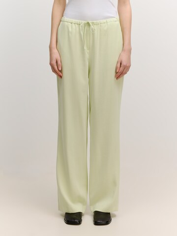 Wide Leg Pantalon 'Bjelle' EDITED en vert : devant