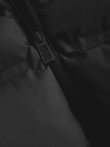 Next Vesta – černá