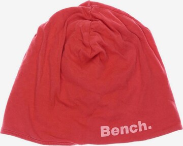 BENCH Hat & Cap in M in Red: front