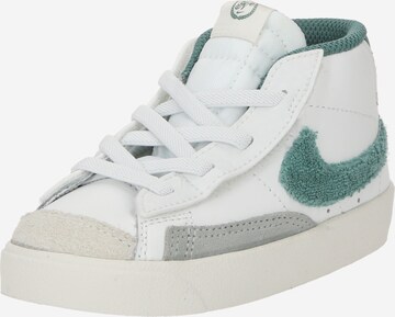 Nike Sportswear Sneaker 'Blazer 77 SE' i vit: framsida