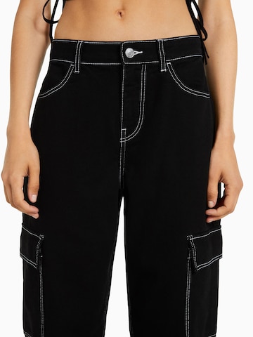 Regular Jeans cargo Bershka en noir