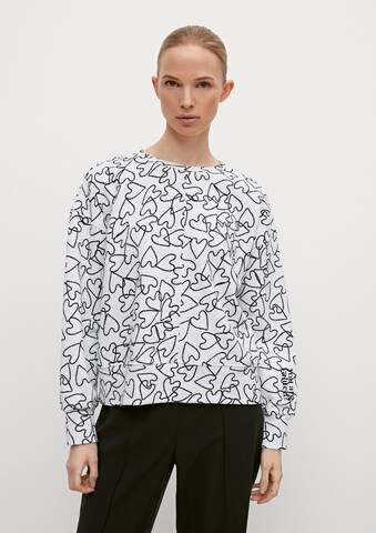 comma casual identity Sweatshirt i vit: framsida