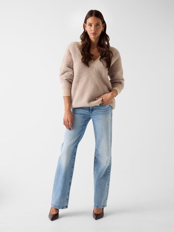 GUESS Sweater in Beige