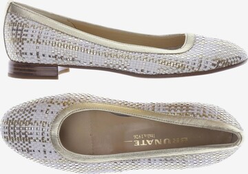 Brunate Flats & Loafers in 37 in Beige: front