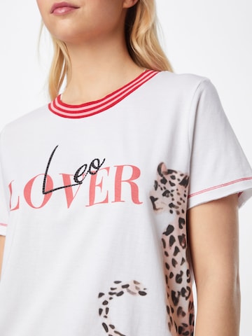Zwillingsherz Shirt 'Leo Lover' in Wit