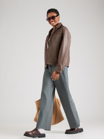 ABOUT YOU Wide leg Pleat-Front Pants 'Edda' in Grey