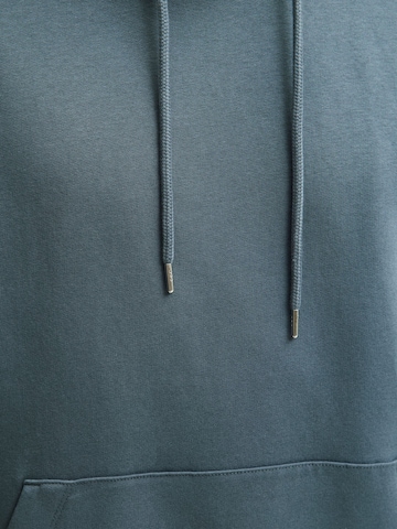 JACK & JONES Sweatshirt in Blau