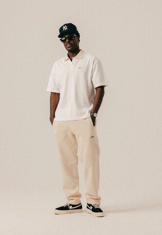 BLKVIS Zúžený Kalhoty – bílá