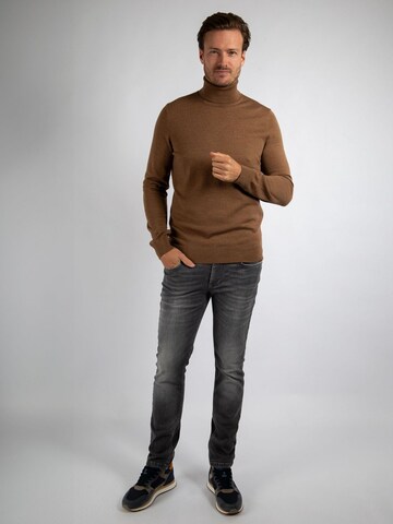 T-Shirt Suitable en marron