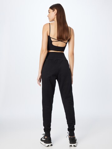 NEBBIA Tapered Sportbroek in Zwart