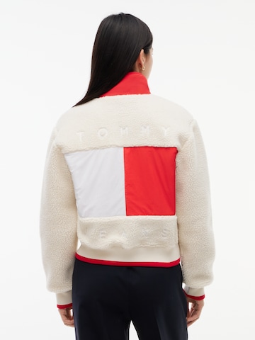 Tommy Jeans Поларено яке в бяло