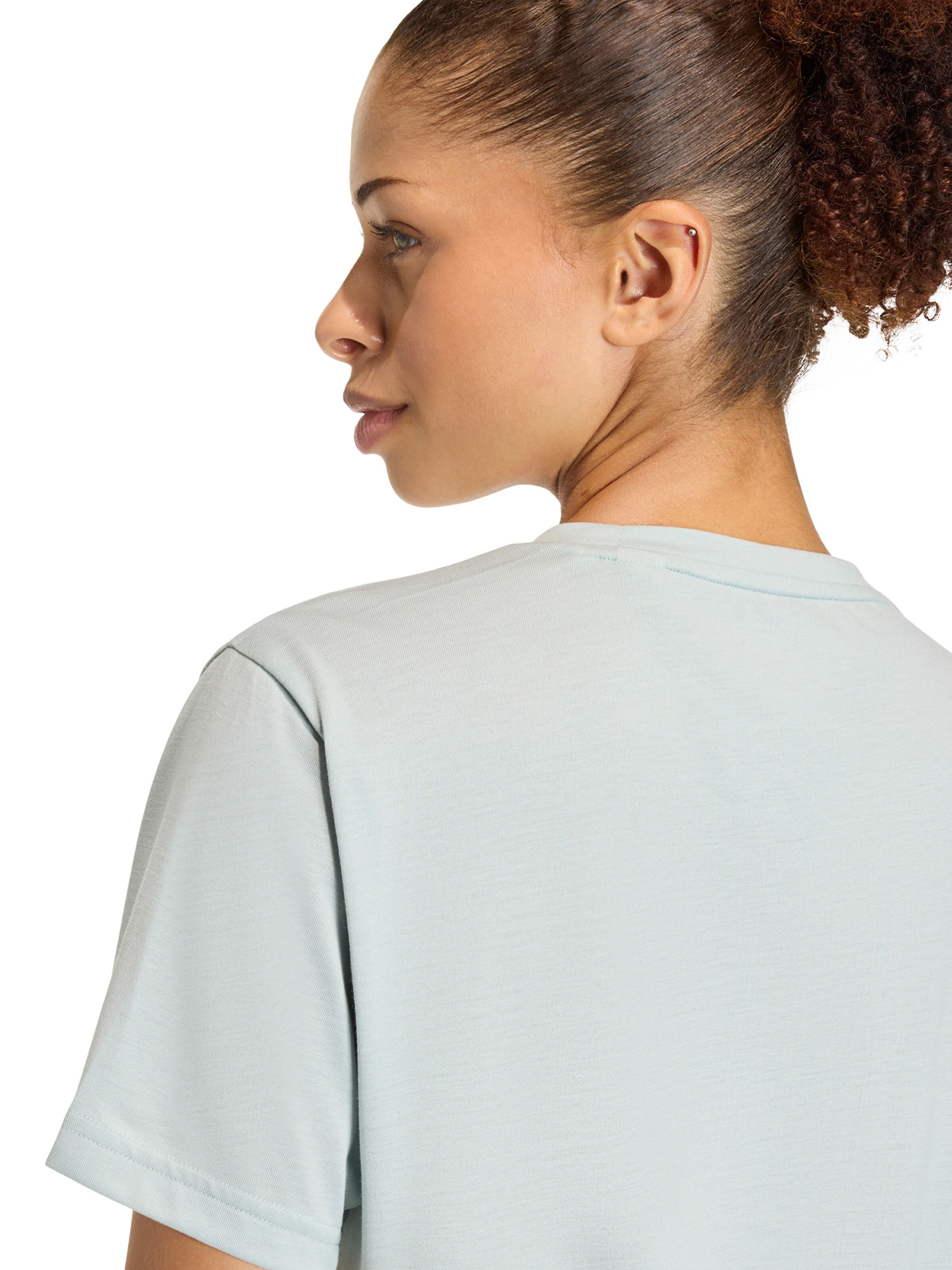 ADIDAS PERFORMANCE Λειτουργικό μπλουζάκι 'Essentials' σε πράσινο