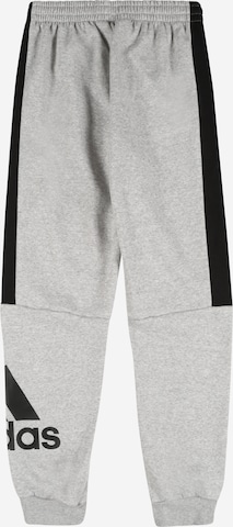 ADIDAS SPORTSWEAR Tapered Sporthose in Grau