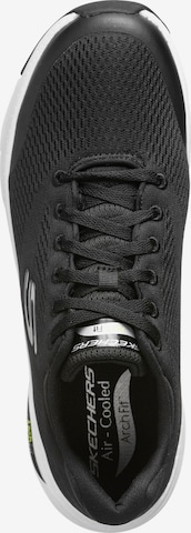 Sneaker bassa di SKECHERS in nero