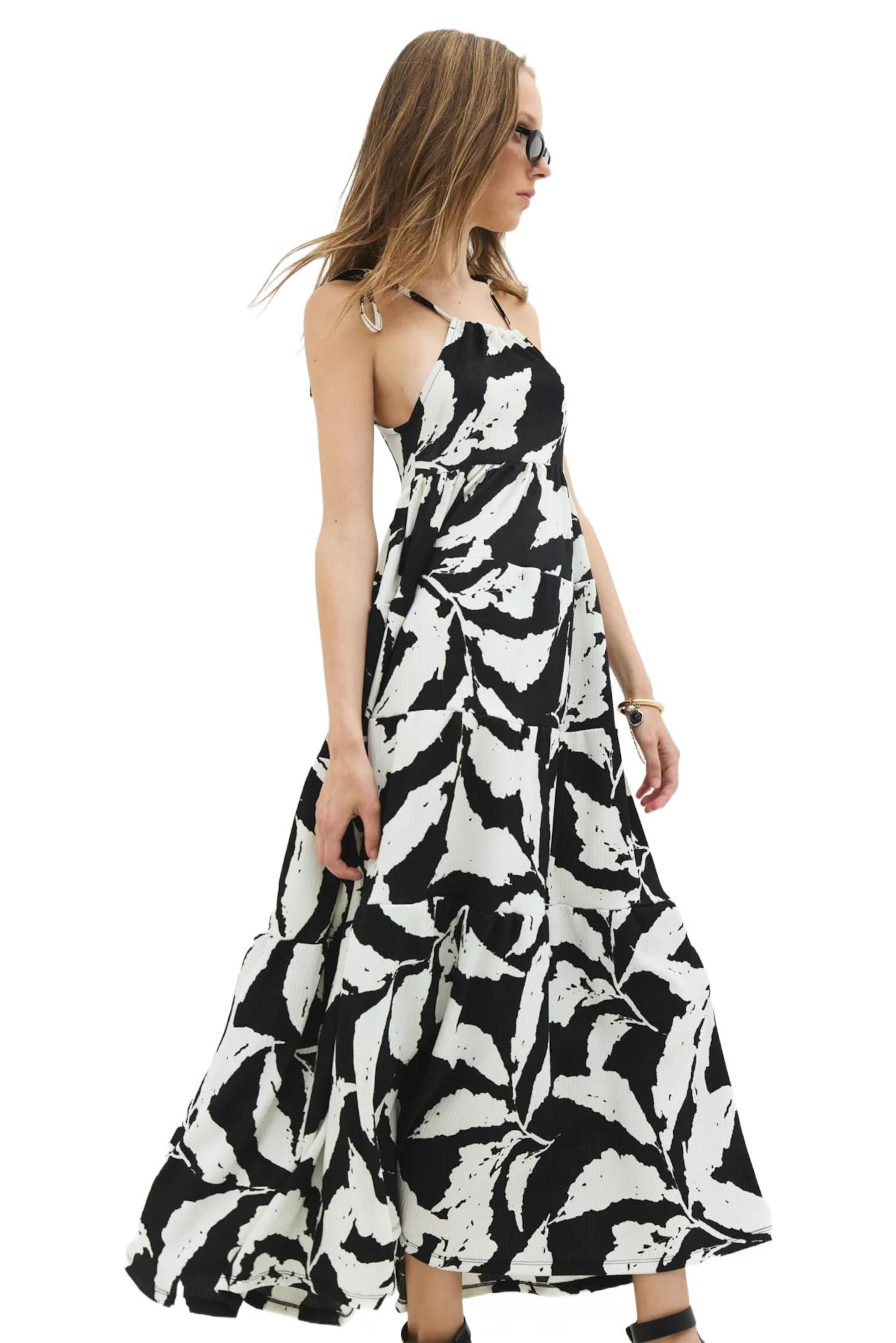 No Matter What Kleid in Schwarz: Vorderseite