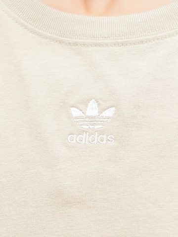 ADIDAS ORIGINALS Tričko 'Essentials' – šedá