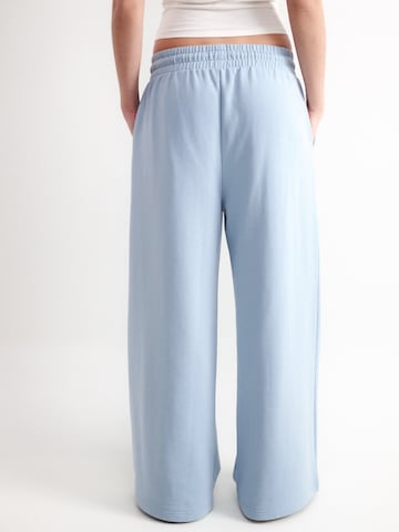 BALMOHK Wide Leg Housut värissä sininen