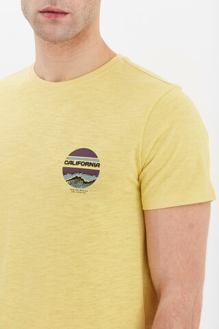 !Solid Shirt 'EMMO' in Yellow
