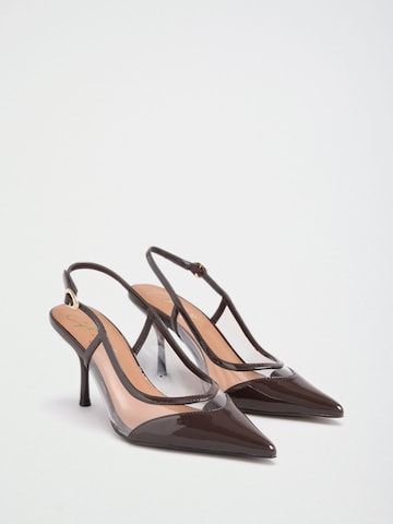 Lipsy - Sapatos abertos atrás em castanho