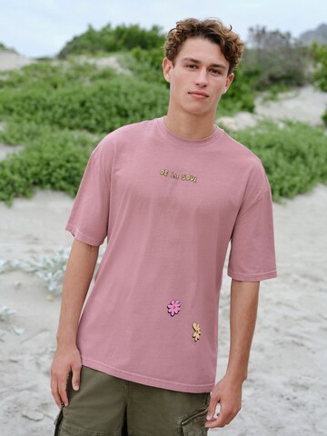 Next T-Shirt in Pink: Vorderseite
