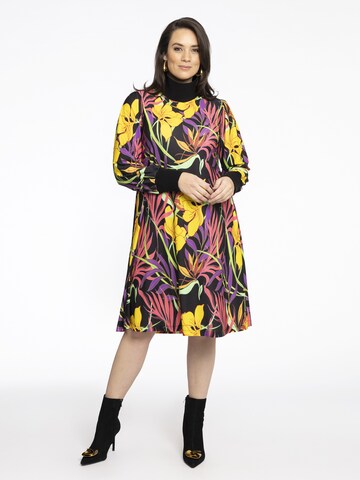 YOEK Dress in Mixed colours