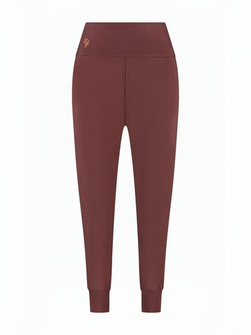 Urban Goddess Yoga & Activewear Tapered Workout Pants 'Bhumi Yoga & Pilates Pants' in Brown: front