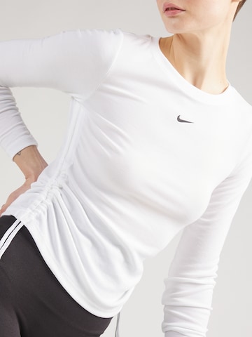 Tricou 'ESSNTL' de la Nike Sportswear pe alb