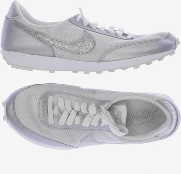 NIKE Sneakers & Trainers in 40,5 in Silver: front