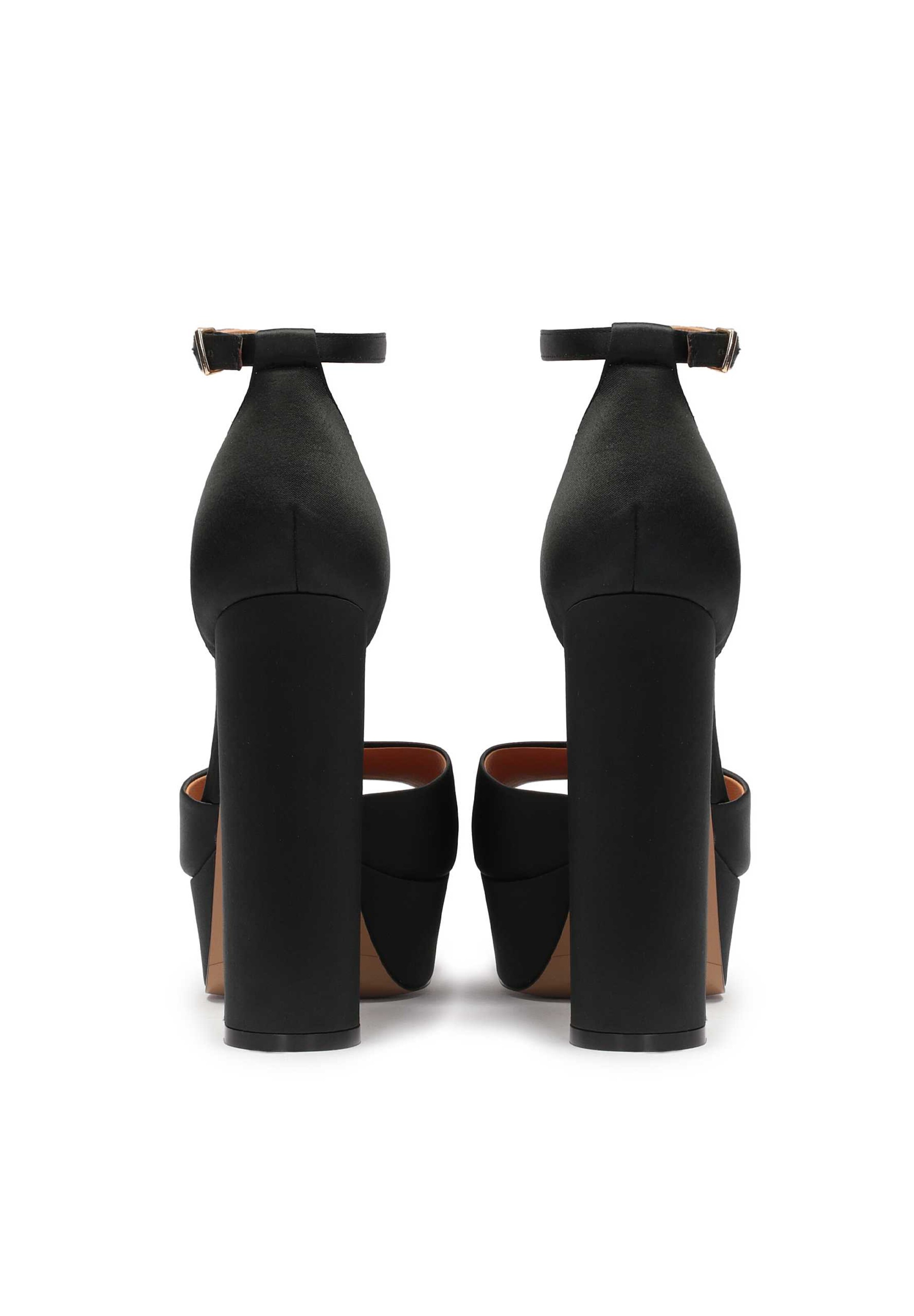 Kazar Rihmik, värv must