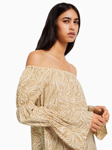 Robe Bershka en beige