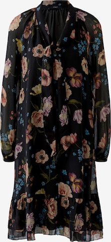 OUI Mekko värissä musta: etupuoli