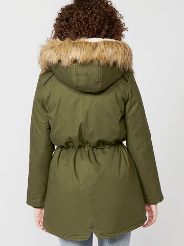 KOROSHI Between-seasons parka in Green