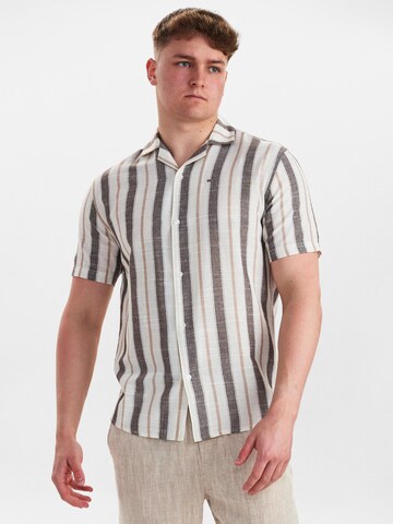 Dxnmxrk Shirt 'DXEberhardt' in Brown: front