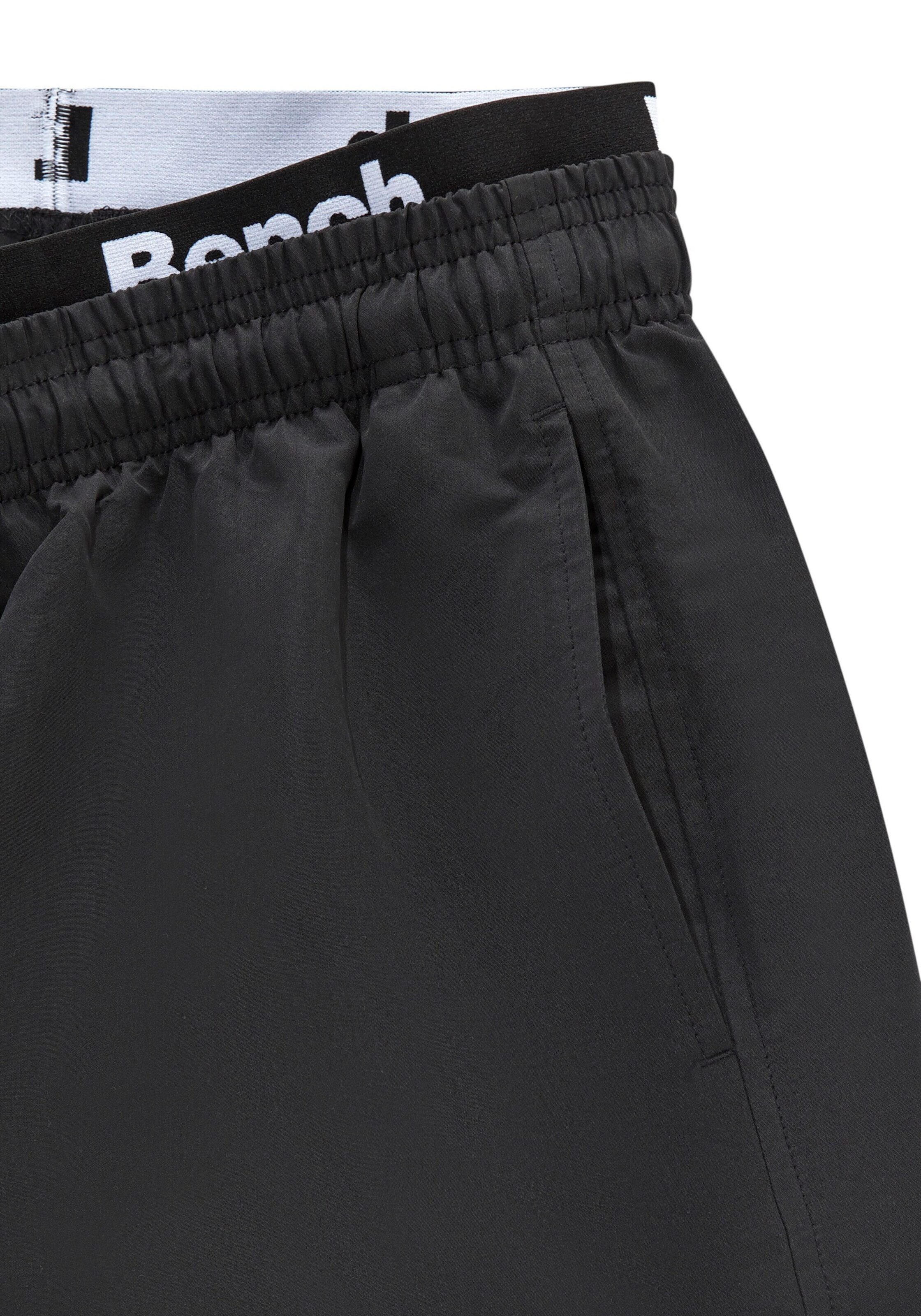 BENCH Rövid fürdőnadrágok - fekete