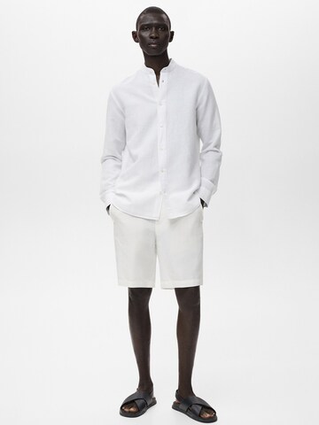 MANGO MAN Regular fit Риза 'CHENNAI' в бяло
