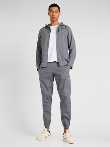 Reebok - Chaqueta de chándal en gris