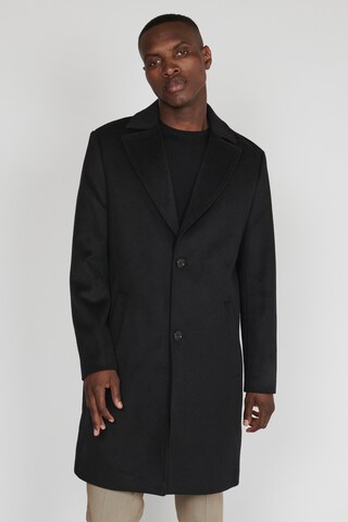 Matinique Winter Coat 'cristano ' in Black: front