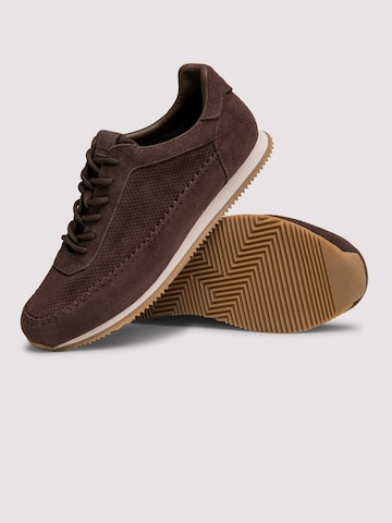 Pantofi de la Ombre pe maro