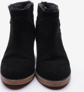 UGG Dress Boots in 40 in Black