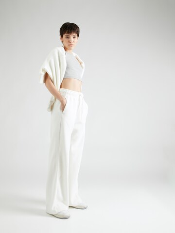 Wide Leg Pantalon Nike Sportswear en blanc