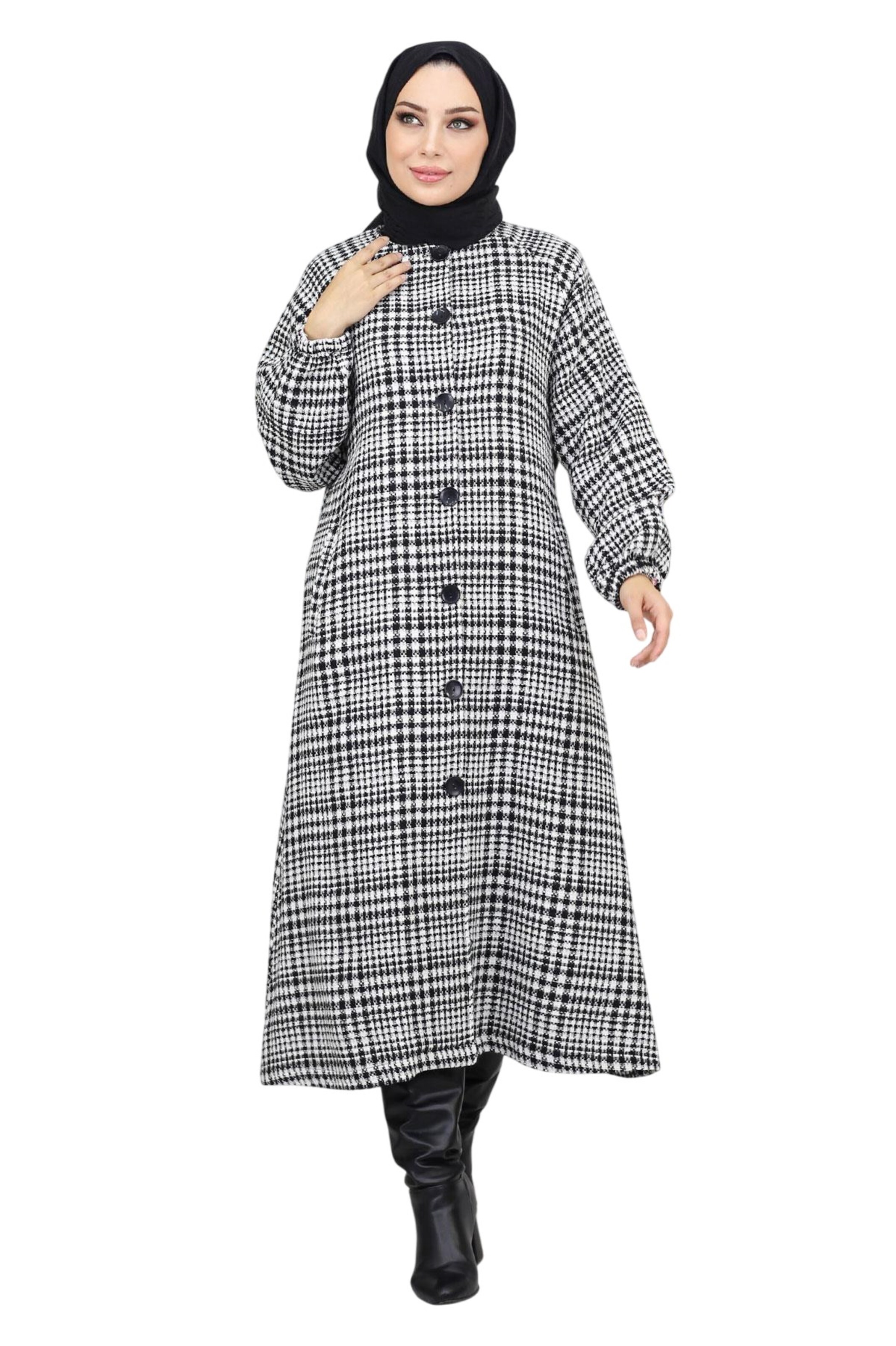 MODAMIHRAM Jurk in Zwart: voorkant