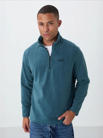 Tommy Life Sweatshirt 'Sweatshirts'‌‌ in Blau: Vorderseite
