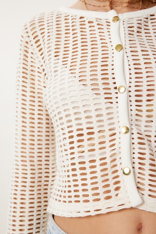 Happiness İstanbul Strickjacke in Beige