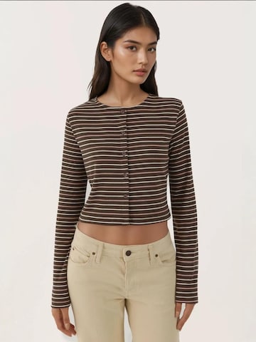 Hiccup Strickjacke in Braun: Vorderseite