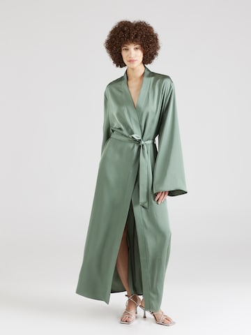 Robe 'Kim' ABOUT YOU x Iconic by Tatiana Kucharova en vert : devant