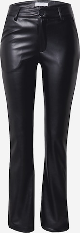 SISTERS POINT Flared Pants 'Dinea' in Black: front