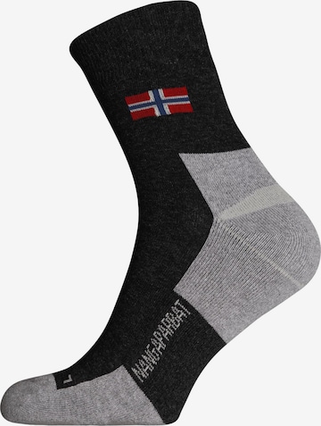 NANGAPARBAT Socks in Grey: front
